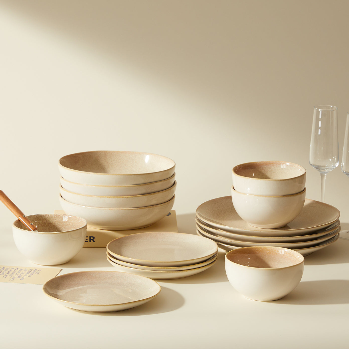 JIWOO-Lovina, 16pcs Essensset, Mikrowellengeeignet und Spülmaschinengeeignet