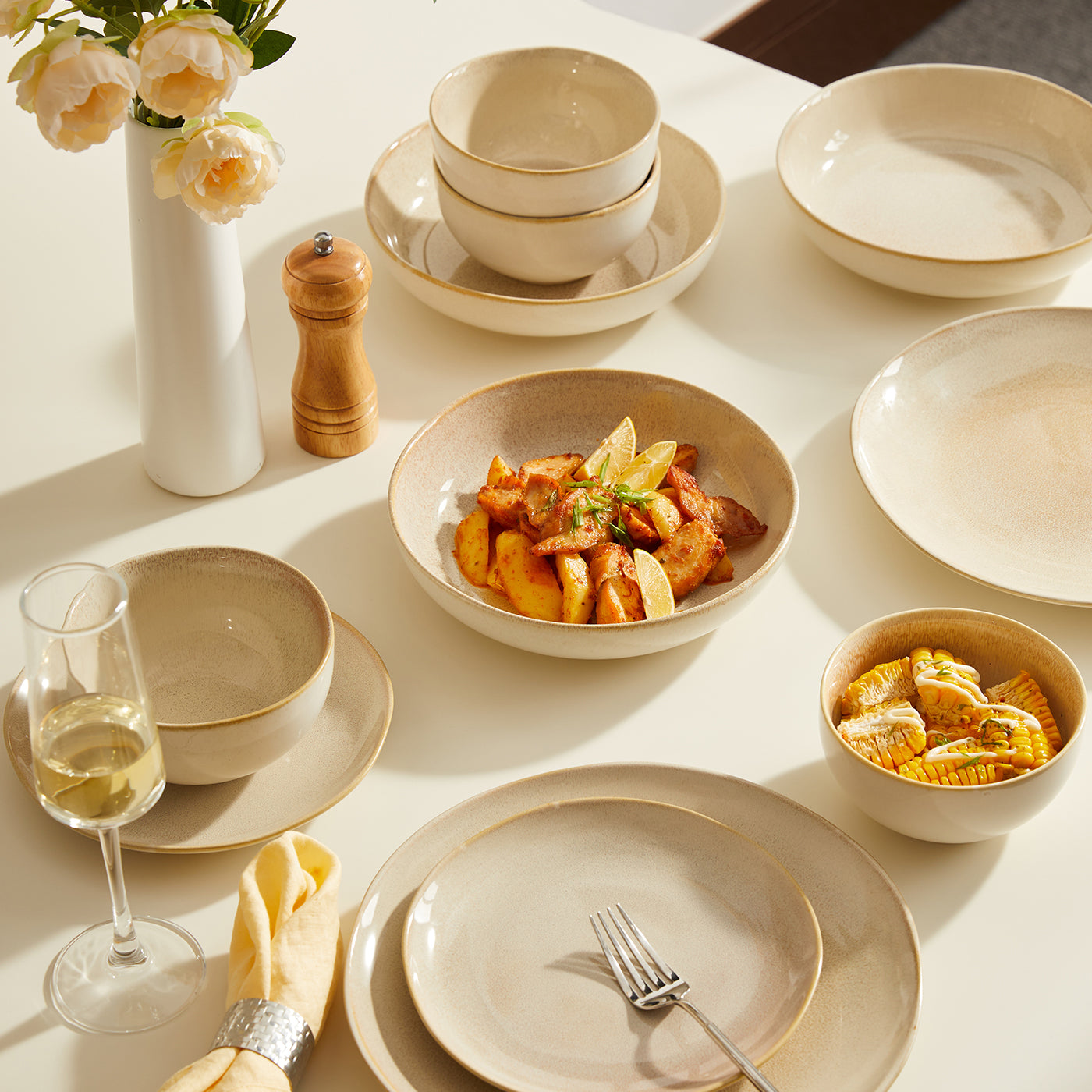 JIWOO-Lovina, 16pcs Essensset, Mikrowellengeeignet und Spülmaschinengeeignet